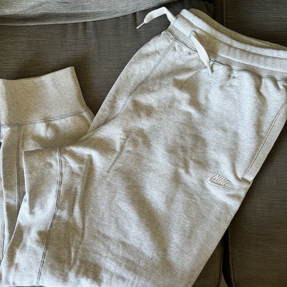 Men’s Nike Joggers-BRAND NEW